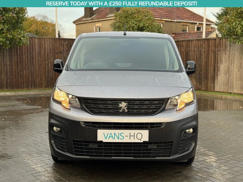 Peugeot Partner BlueHDi 950 Professional Premium - U2034