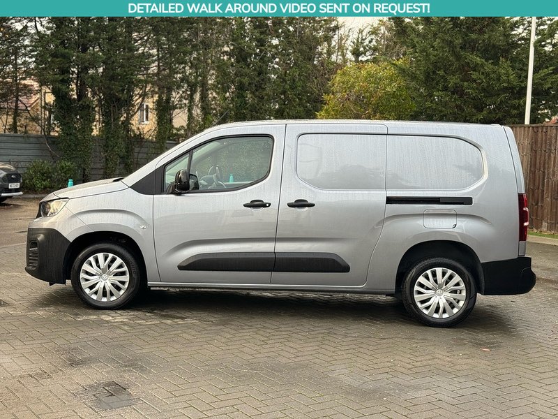 Peugeot Partner BlueHDi 950 Professional Premium - U2034