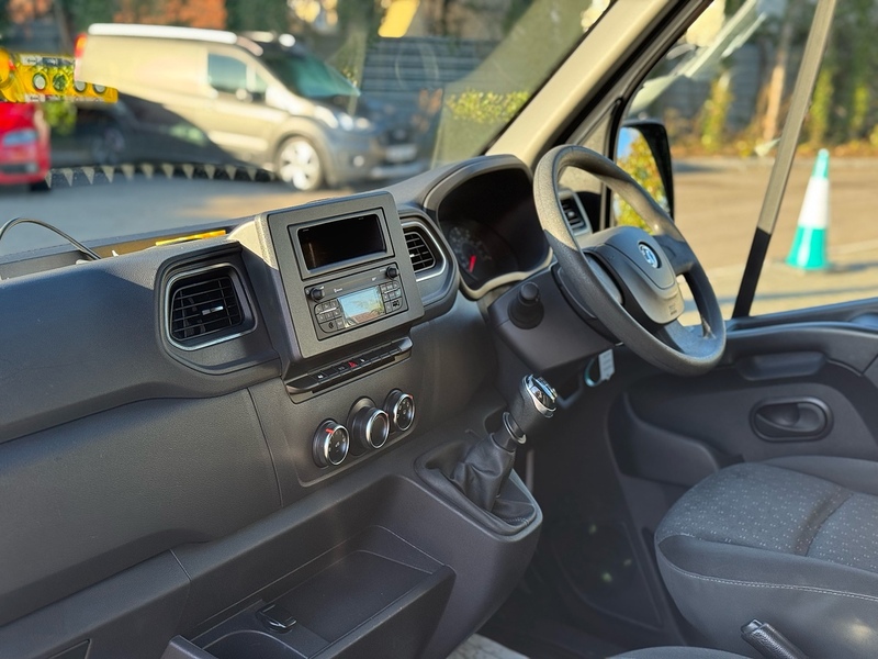 Vauxhall Movano CDTi 3500 BiTurbo Edition - U2038