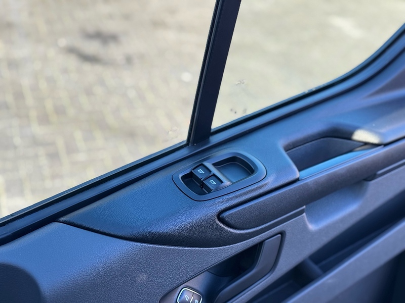 Ford Transit Custom 280 EcoBlue Leader - U2046