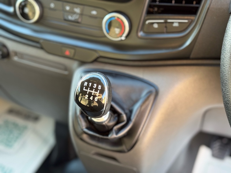 Ford Transit Custom 280 EcoBlue Leader - U2046