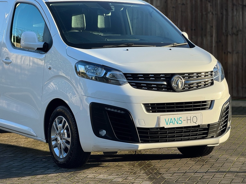Vauxhall Vivaro Turbo D 3100 Sportive - U2063