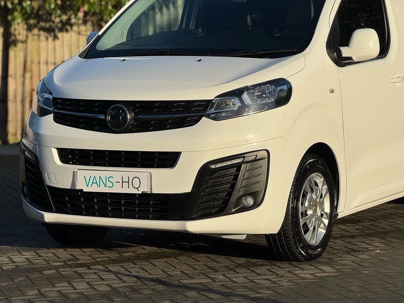 Vauxhall Vivaro Turbo D 3100 Sportive - U2063