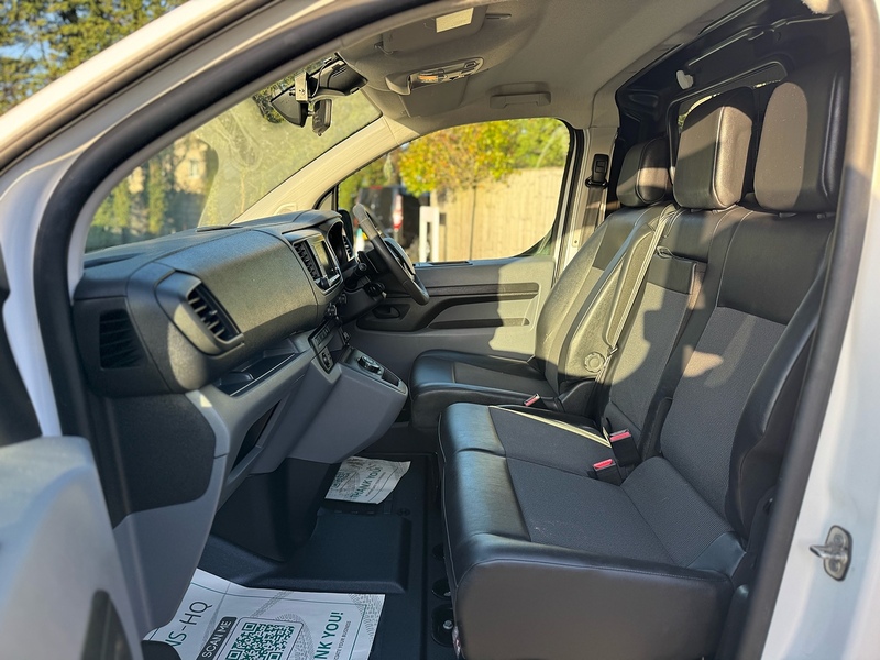 Vauxhall Vivaro Turbo D 3100 Sportive - U2063