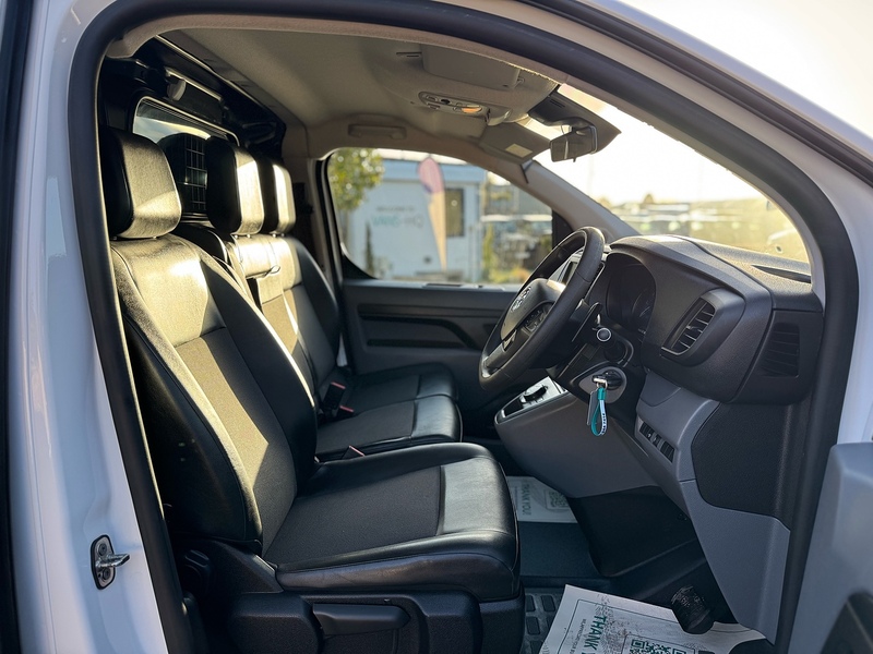 Vauxhall Vivaro Turbo D 3100 Sportive - U2063