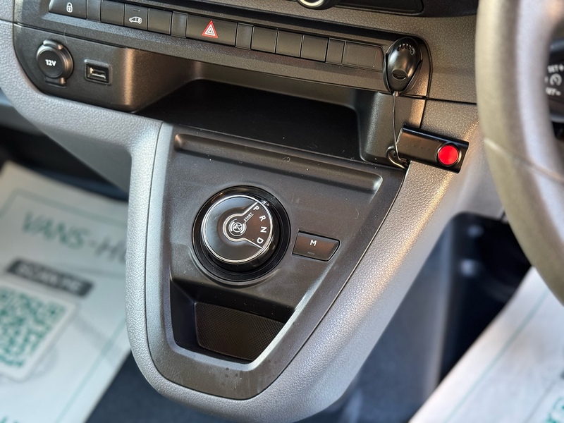 Vauxhall Vivaro Turbo D 3100 Sportive - U2063