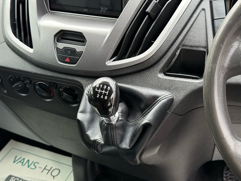 Ford Transit TDCi 350 - U2074