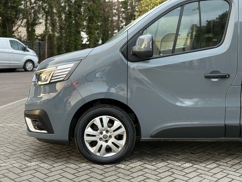 Renault Trafic dCi Blue LL30 Sport - U2081