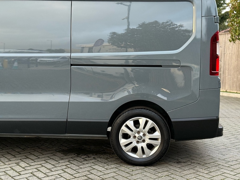 Renault Trafic dCi Blue LL30 Sport - U2081