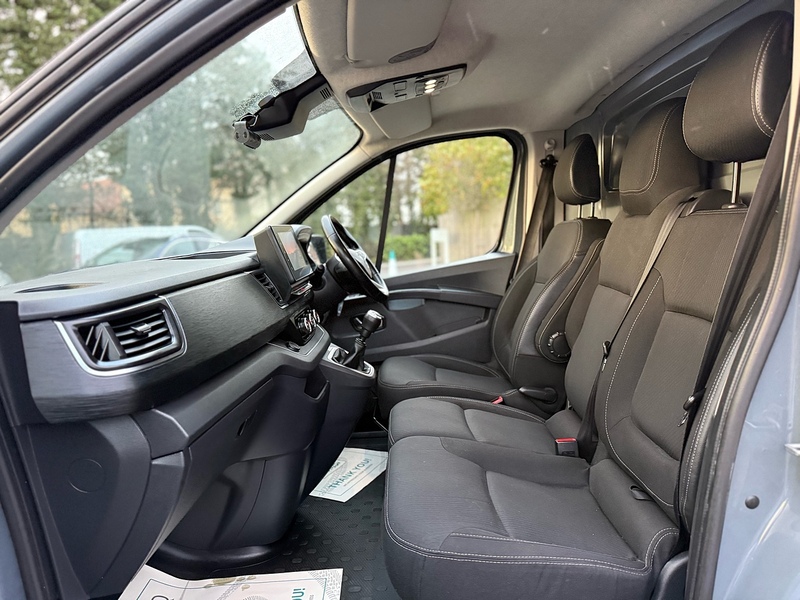 Renault Trafic dCi Blue LL30 Sport - U2081