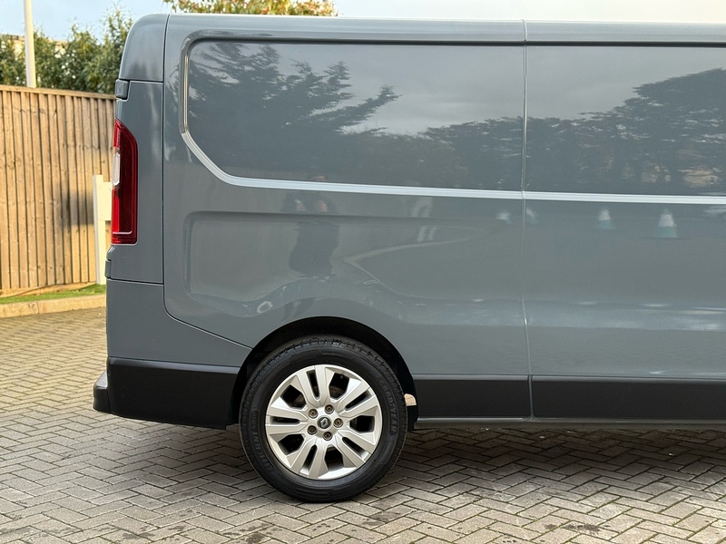 Renault Trafic dCi Blue LL30 Sport - U2081