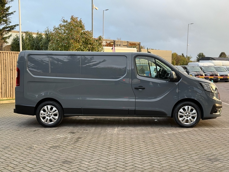 Renault Trafic dCi Blue LL30 Sport - U2081