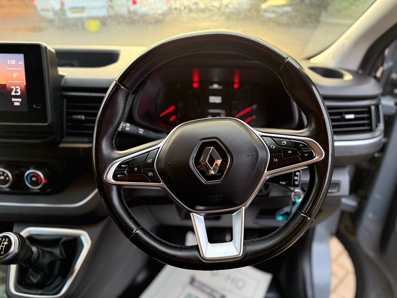 Renault Trafic dCi Blue LL30 Sport - U2081