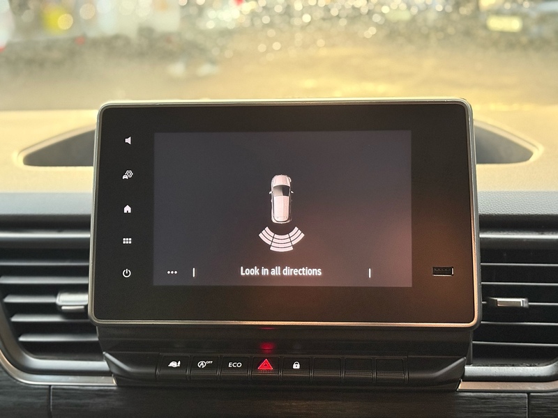 Renault Trafic dCi Blue LL30 Sport - U2081