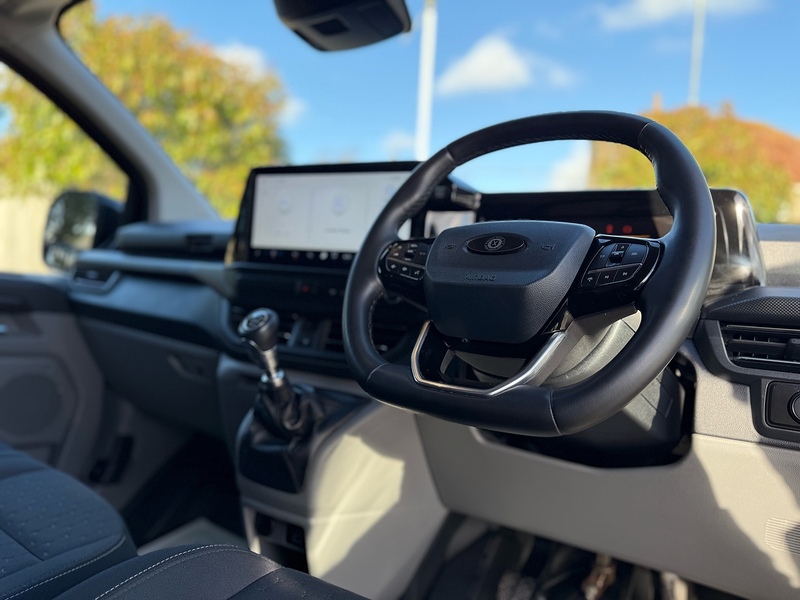 Ford Transit Custom 300 EcoBlue Limited - U2083