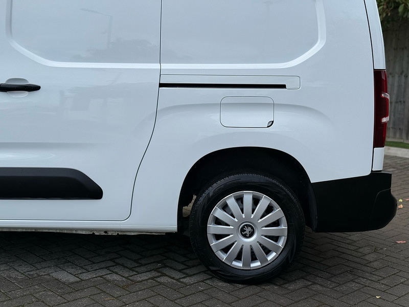 Peugeot Partner BlueHDi 950 Professional - U2087