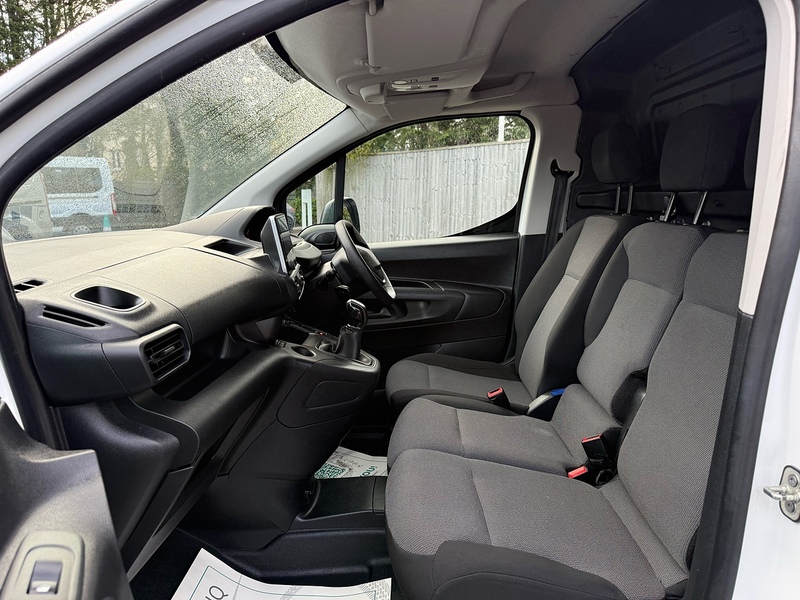 Peugeot Partner BlueHDi 950 Professional - U2087