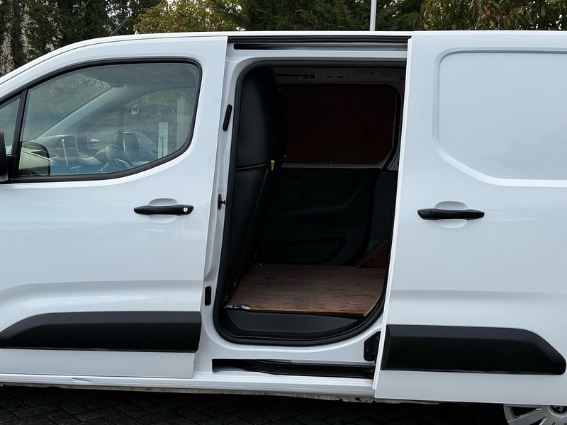 Peugeot Partner BlueHDi 950 Professional - U2087