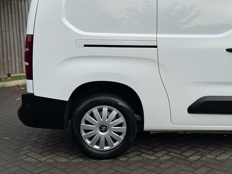 Peugeot Partner BlueHDi 950 Professional - U2087