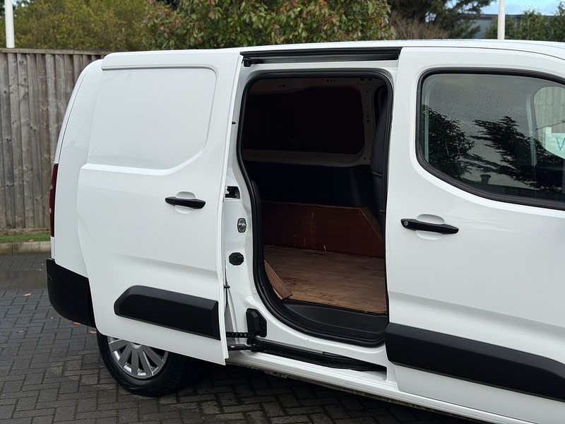 Peugeot Partner BlueHDi 950 Professional - U2087