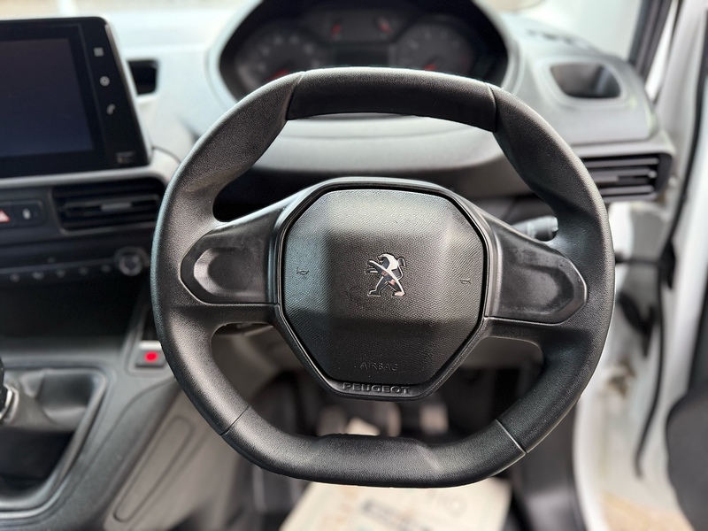 Peugeot Partner BlueHDi 950 Professional - U2087