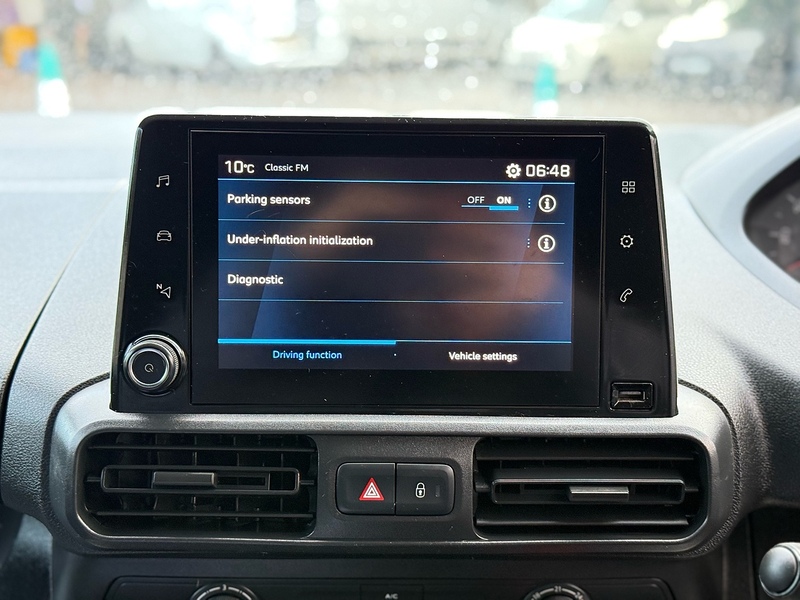 Peugeot Partner BlueHDi 950 Professional - U2087