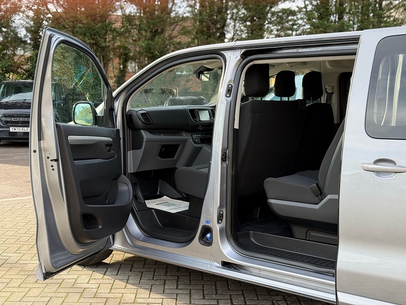 Vauxhall Vivaro Turbo D 3100 Elite - U2097