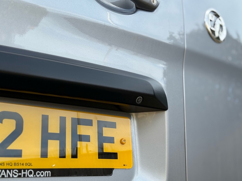 Vauxhall Vivaro Turbo D 3100 Elite - U2097