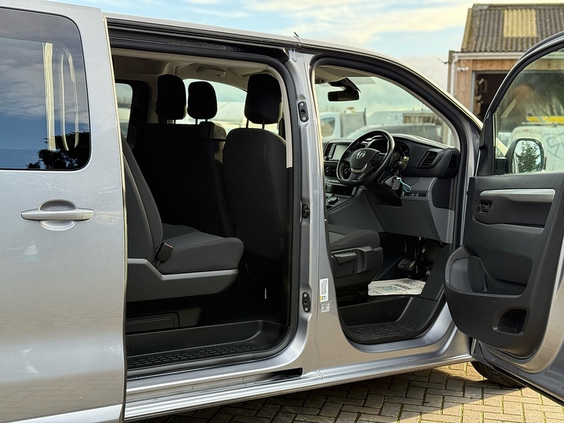 Vauxhall Vivaro Turbo D 3100 Elite - U2097