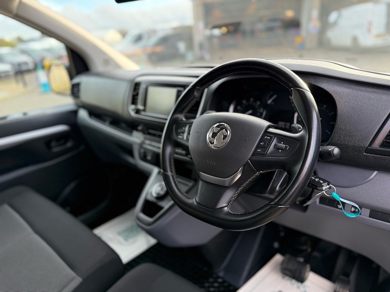 Vauxhall Vivaro Turbo D 3100 Elite - U2097