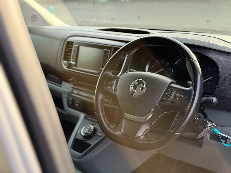Vauxhall Vivaro Turbo D 3100 Elite - U2097