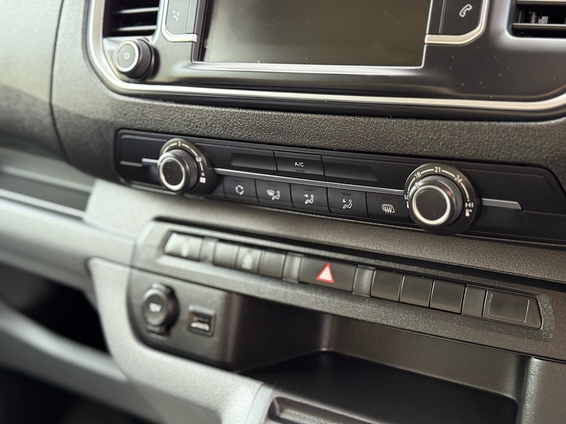 Vauxhall Vivaro Turbo D 3100 Elite - U2097