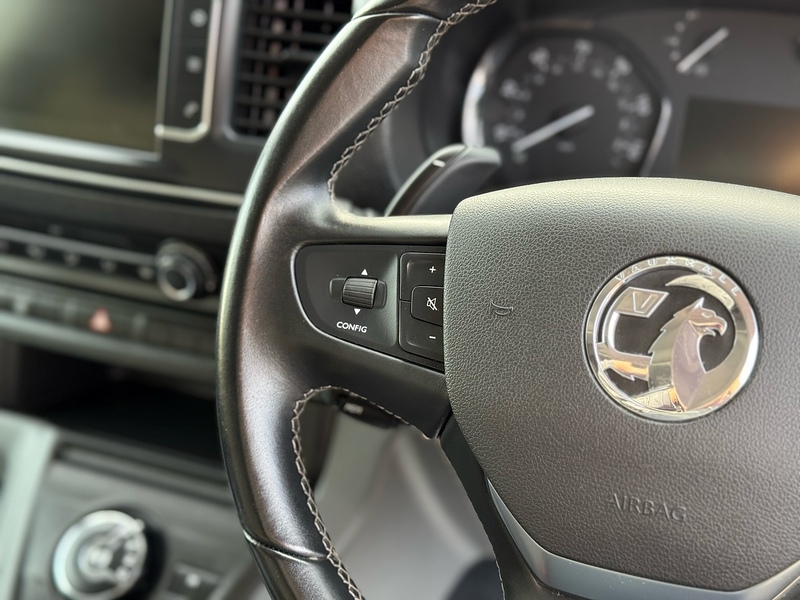 Vauxhall Vivaro Turbo D 3100 Elite - U2097