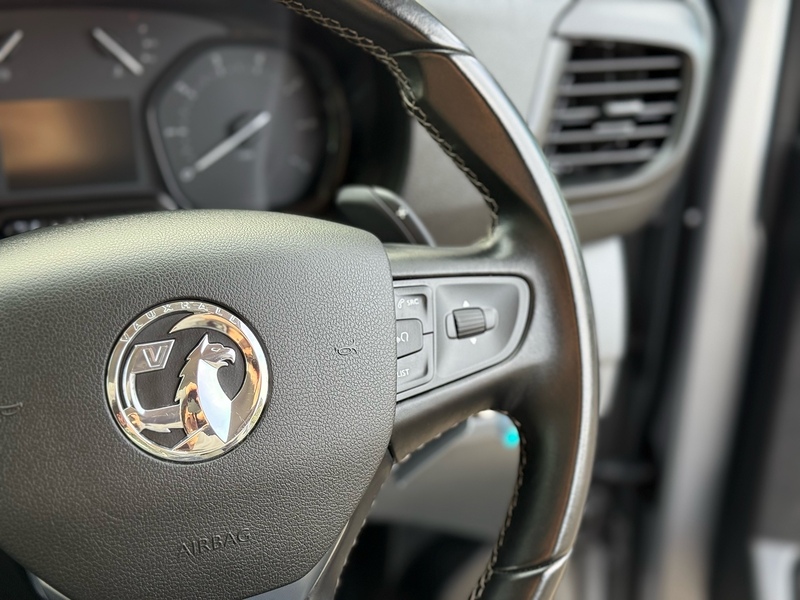 Vauxhall Vivaro Turbo D 3100 Elite - U2097