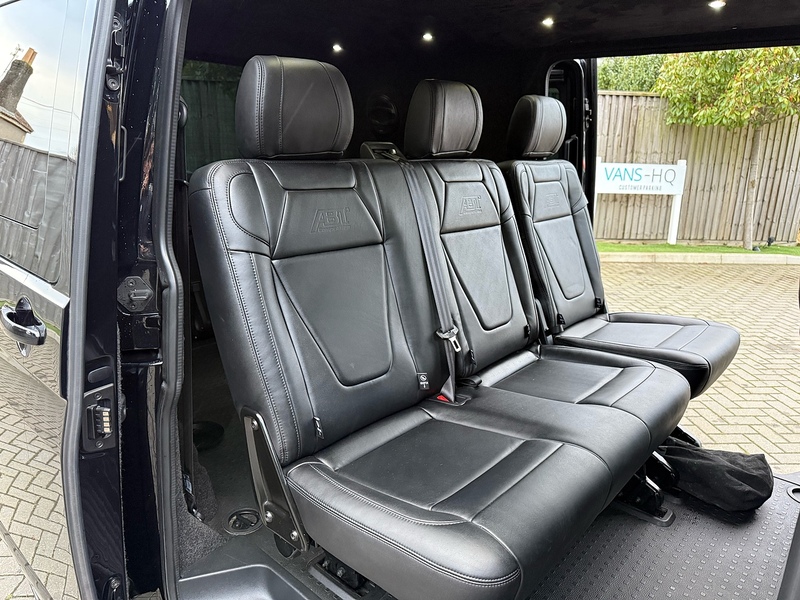 Volkswagen Transporter BiTDI T32 Highline - U2098