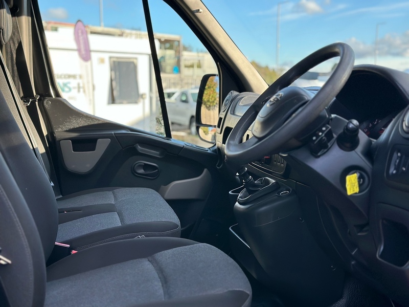 Nissan NV400 dCi 35 SE - U2101