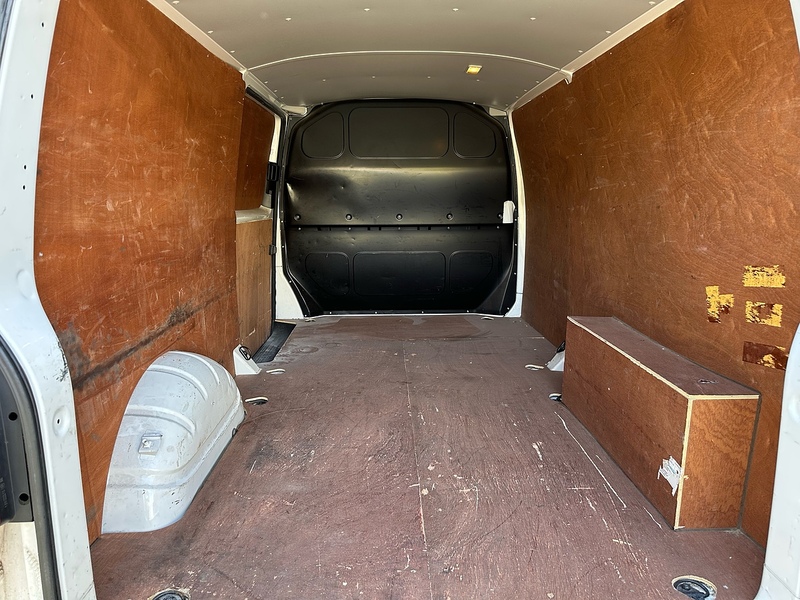 Volkswagen Transporter TDI T28 Trendline - U2102