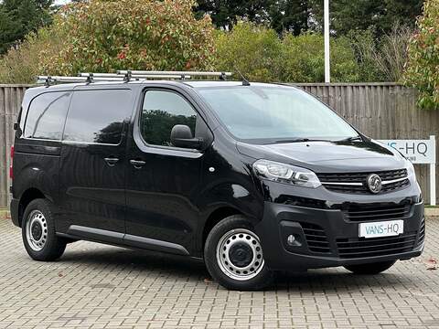 Vauxhall Vivaro 2.0 Turbo D 3100 Sportive Panel Van 5dr Diesel Auto L2 H1 Euro 6 (s/s) (120 ps)