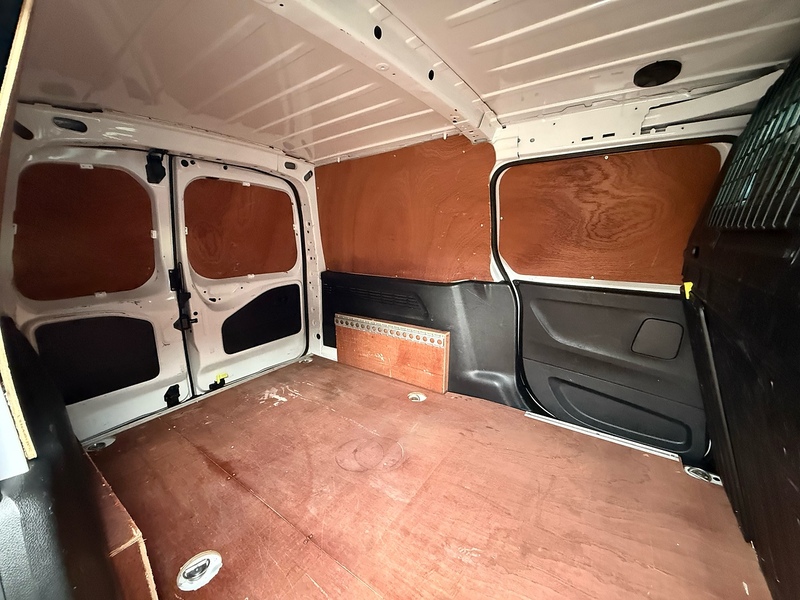 Peugeot Partner BlueHDi 950 Professional - U2104