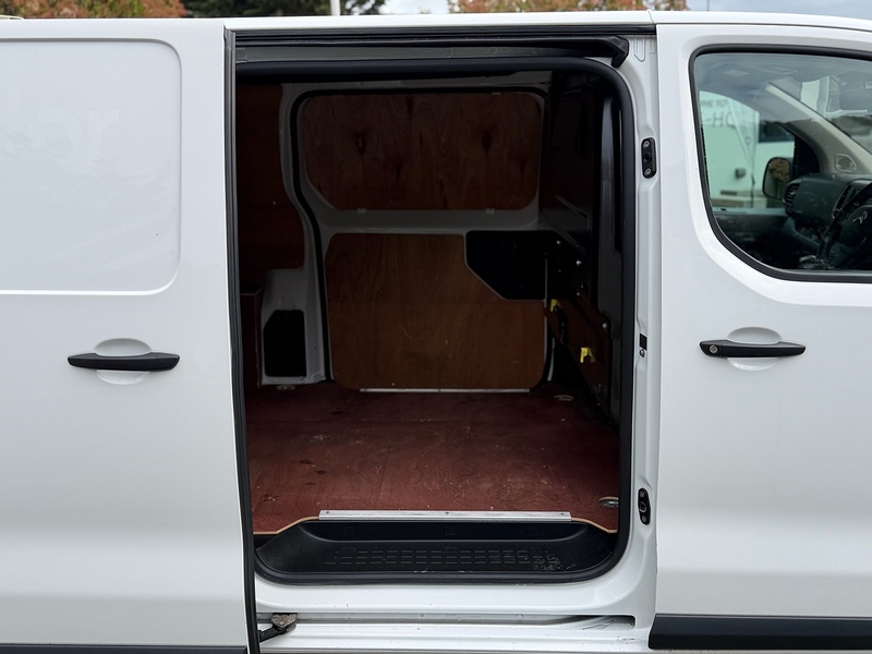 Citroen Dispatch BlueHDi 1400 Enterprise M - U2107