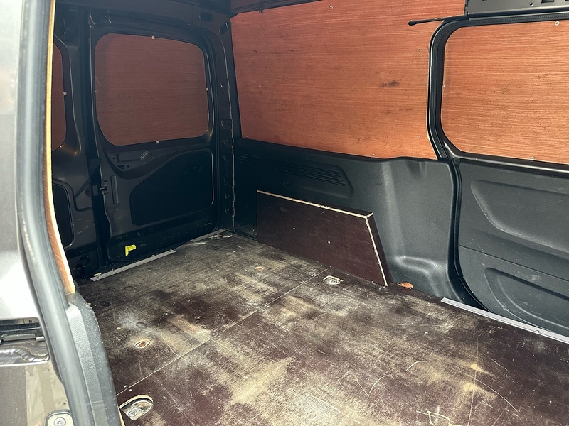 Peugeot Partner BlueHDi 950 Professional Premium - U2124