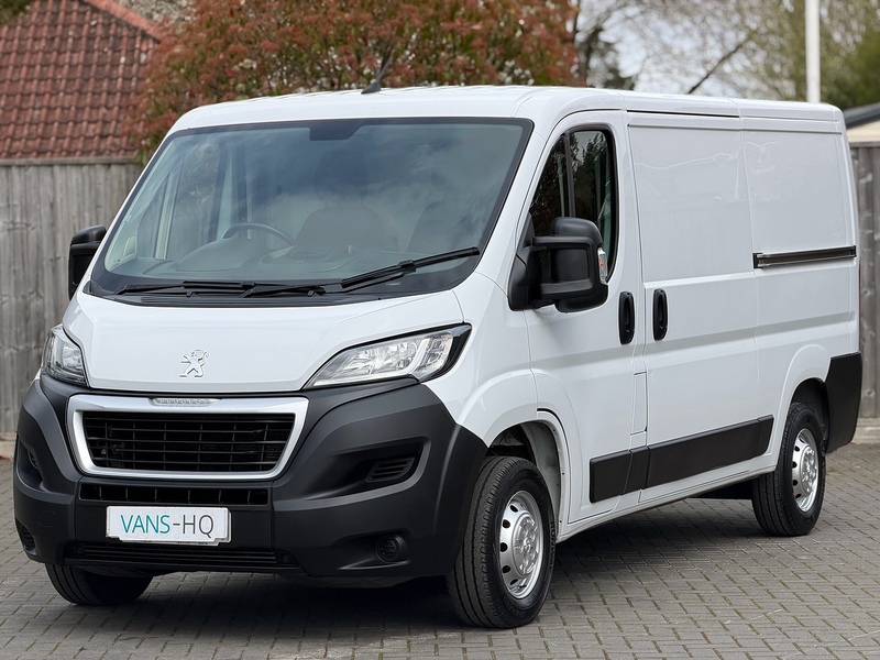Peugeot Boxer BlueHDi 335 S - U2125