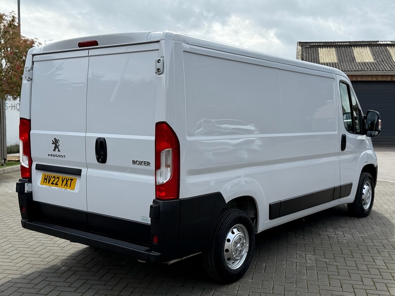 Peugeot Boxer BlueHDi 335 S - U2125