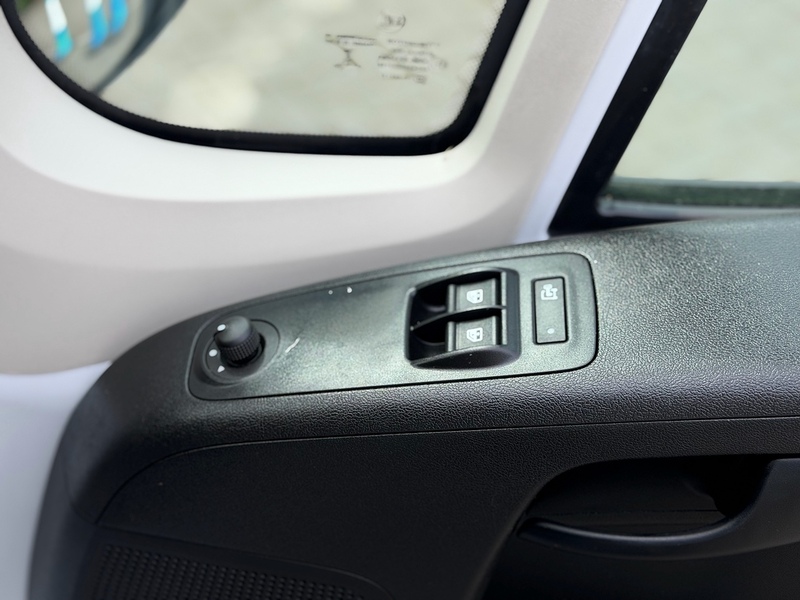 Peugeot Boxer BlueHDi 335 S - U2125