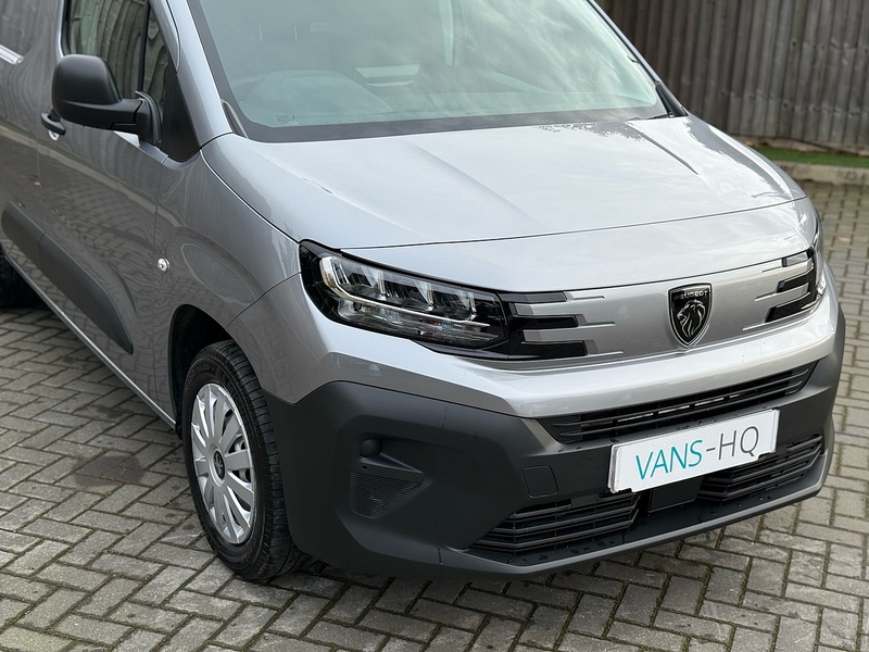 Peugeot Partner BlueHDi 950 Professional-Plus - U2136