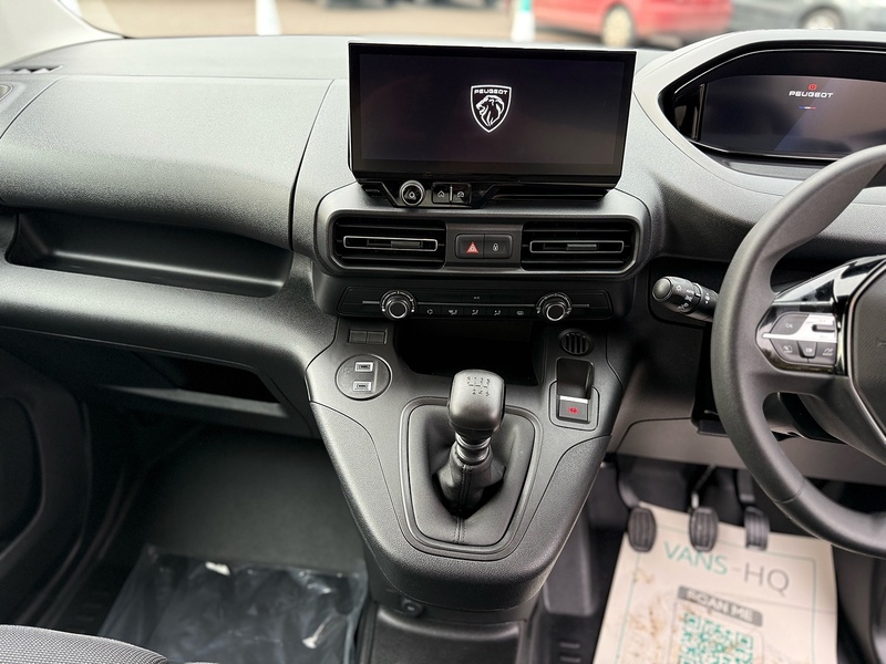 Peugeot Partner BlueHDi 950 Professional-Plus - U2136