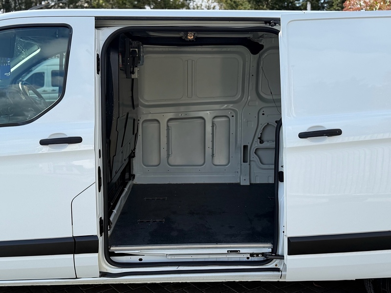 Ford Transit Custom 300 EcoBlue Leader - U2141