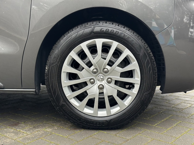 Vauxhall Vivaro Turbo D 2700 Pro - U2144