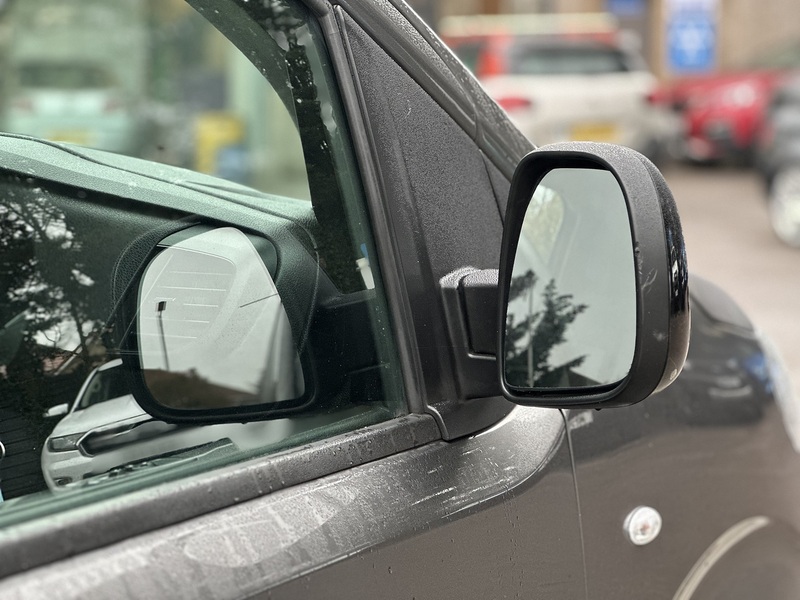 Vauxhall Vivaro Turbo D 2700 Pro - U2144