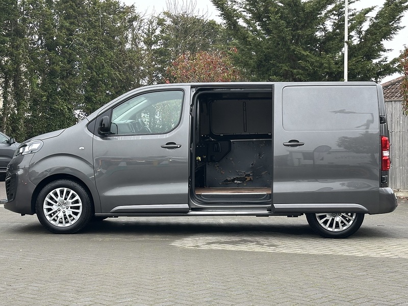 Vauxhall Vivaro Turbo D 2700 Pro - U2144